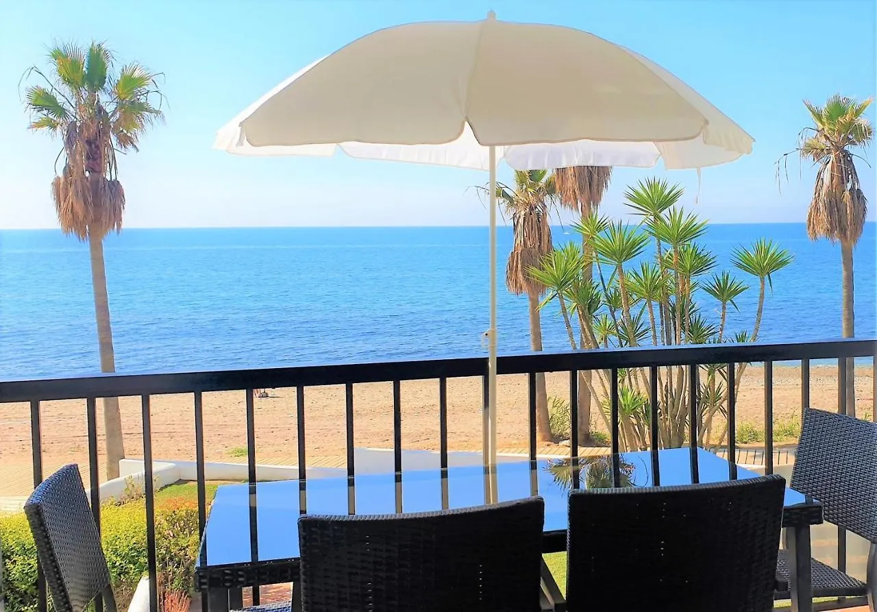 Dona Lola Micaela Beach Front Duplex 2 Bedroom Apartment - Open Sea And Beach Views Surrounded By Bars And Restaurants - Costa Del Sol - Cs199 Mijas 0*,  España