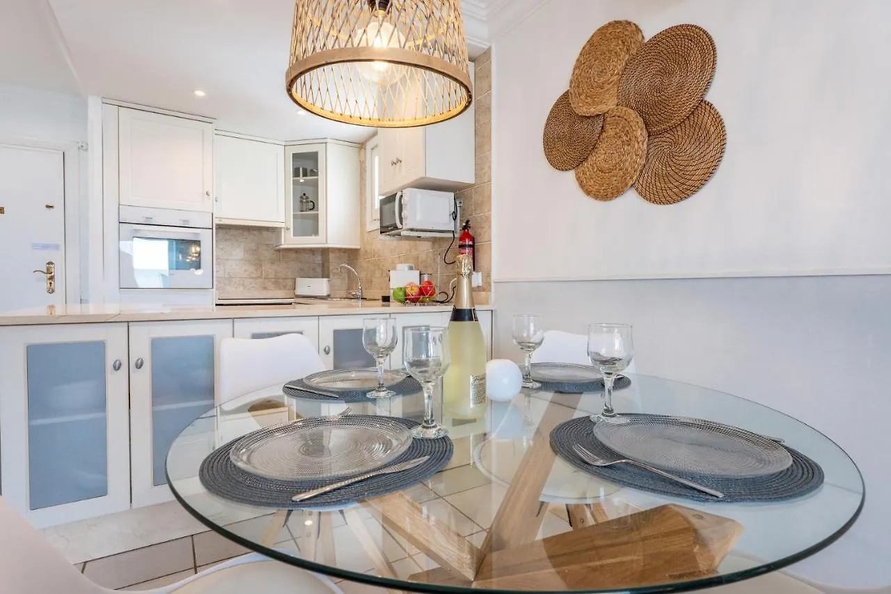 Dona Lola Micaela Beach Front Duplex 2 Bedroom Apartment - Open Sea And Beach Views Surrounded By Bars And Restaurants - Costa Del Sol - Cs199 Mijas
