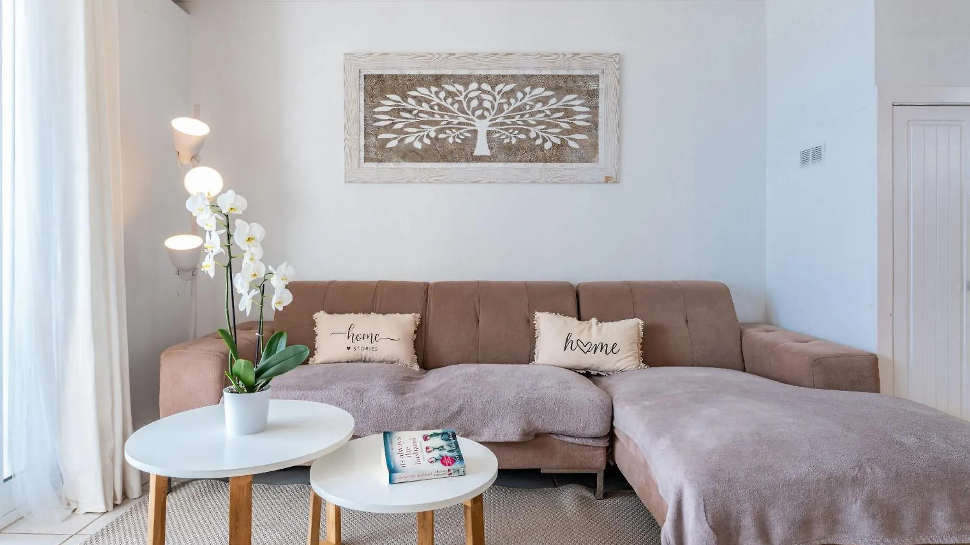 Dona Lola Micaela Beach Front Duplex 2 Bedroom Apartment - Open Sea And Beach Views Surrounded By Bars And Restaurants - Costa Del Sol - Cs199 Mijas